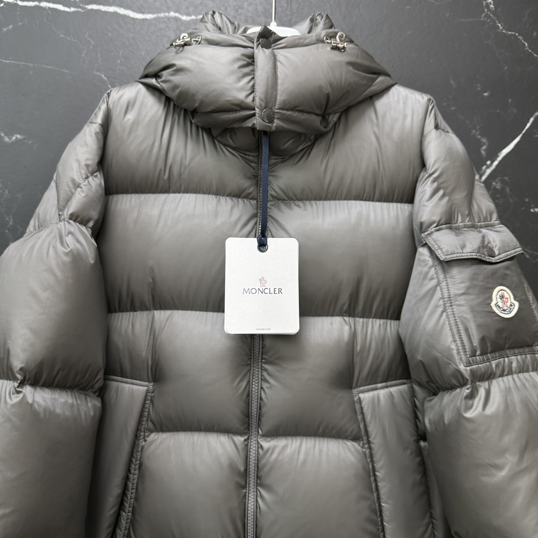 #正品级:𝑴𝒐𝒏𝒄𝒍𝒆𝒓|蒙口 /盟可睐 25𝒔𝒔 Couyere 秋冬新品连帽【可拆卸】轻奢时尚明星同