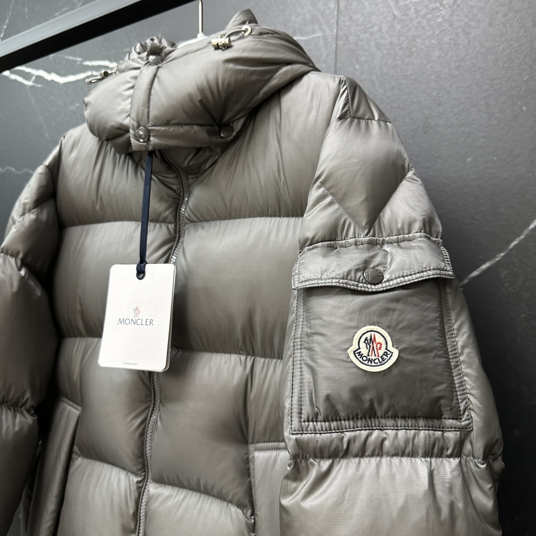 #正品级:𝑴𝒐𝒏𝒄𝒍𝒆𝒓|蒙口 /盟可睐 25𝒔𝒔 Couyere 秋冬新品连帽【可拆卸】轻奢时尚明星同