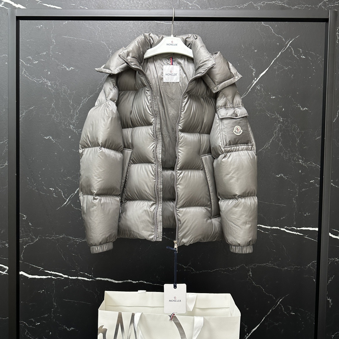 #正品级:𝑴𝒐𝒏𝒄𝒍𝒆𝒓|蒙口 /盟可睐 25𝒔𝒔 Couyere 秋冬新品连帽【可拆卸】轻奢时尚明星同