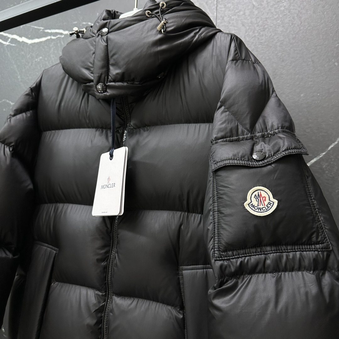 #正品级:𝑴𝒐𝒏𝒄𝒍𝒆𝒓|蒙口 /盟可睐 25𝒔𝒔 Couyere 秋冬新品连帽【可拆卸】轻奢时尚明星同