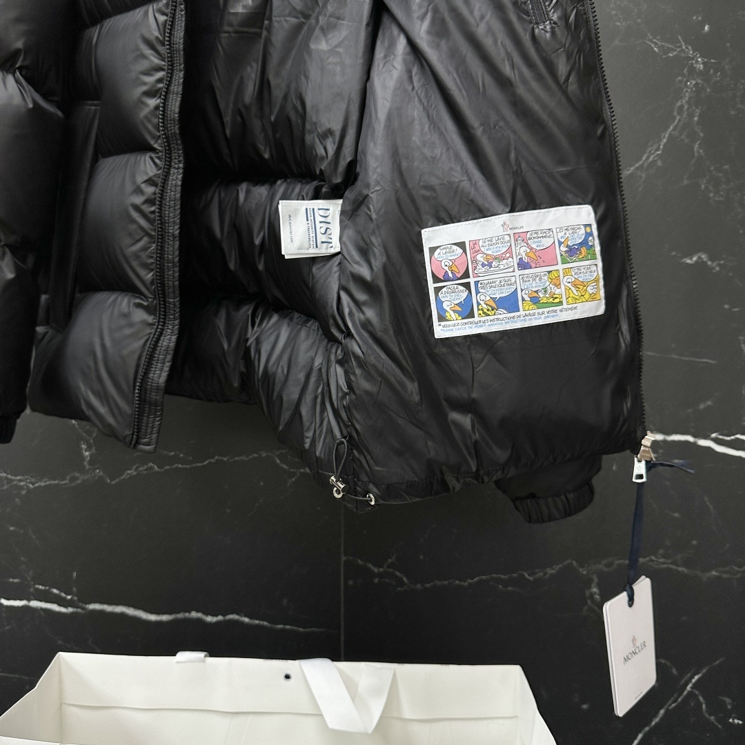 #正品级:𝑴𝒐𝒏𝒄𝒍𝒆𝒓|蒙口 /盟可睐 25𝒔𝒔 Couyere 秋冬新品连帽【可拆卸】轻奢时尚明星同