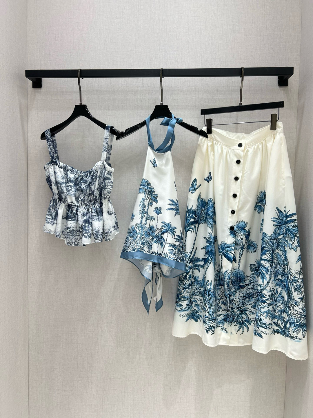 Printed Camisole Tank Top - Ink Painting Design, Slim Fit, Summer Essential 2 cmp i1747495177035 1782 0 0