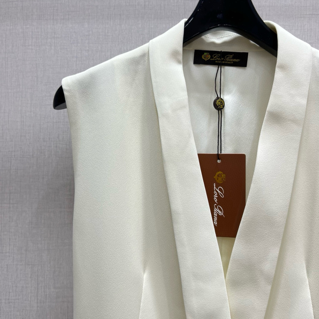 Women's Double Breasted Vest Slim Fit Suit Waistcoat Elegant Sleeveless Blazer 4 cmp i1747496267405 8810 0 2
