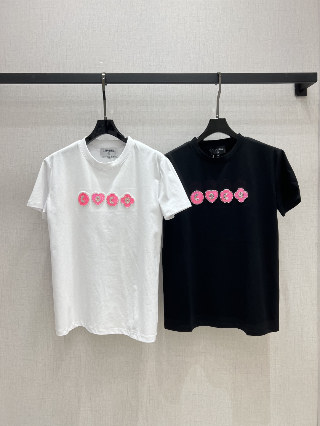Embroidered Beaded Letter Short Sleeve T-Shirt - Breathable & Comfortable 2 cmp i1748457335390 5959 0 0