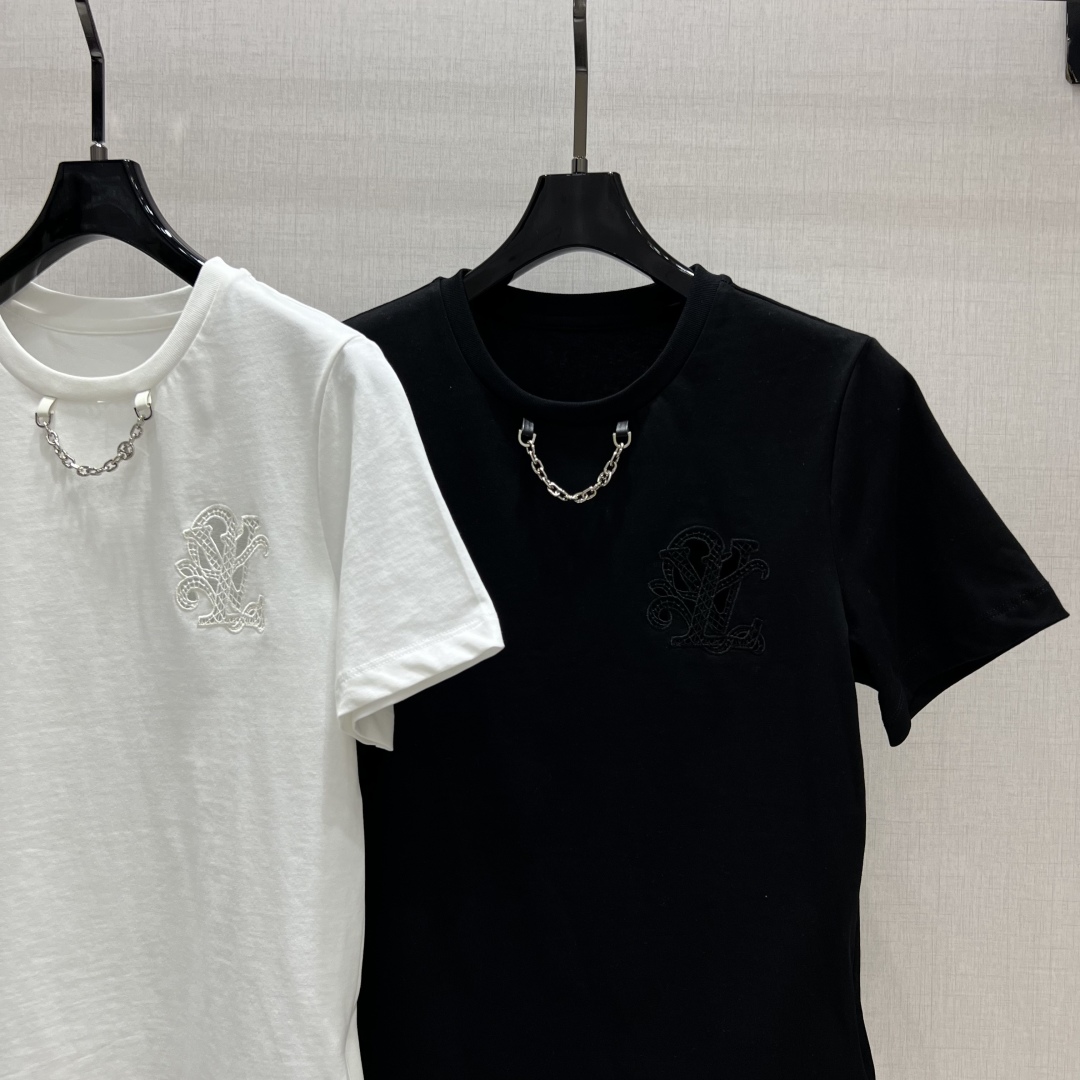 Louis Vuitton 2025 Spring/Summer Chain-Embroidered Short Sleeve T-Shirt 3 cmp i1748754937200 677 0 1