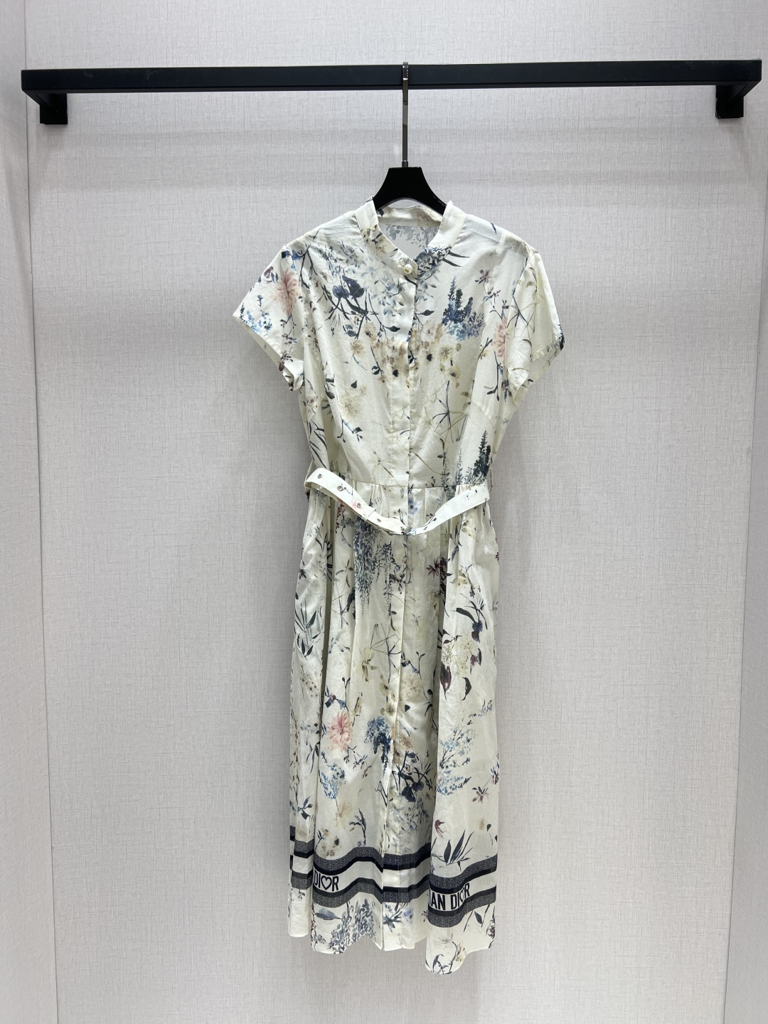 Elegant Floral Print Cotton Dress with Mandarin Collar - Spring/Summer 2025 2 cmp i1748767616761 7676 0 0