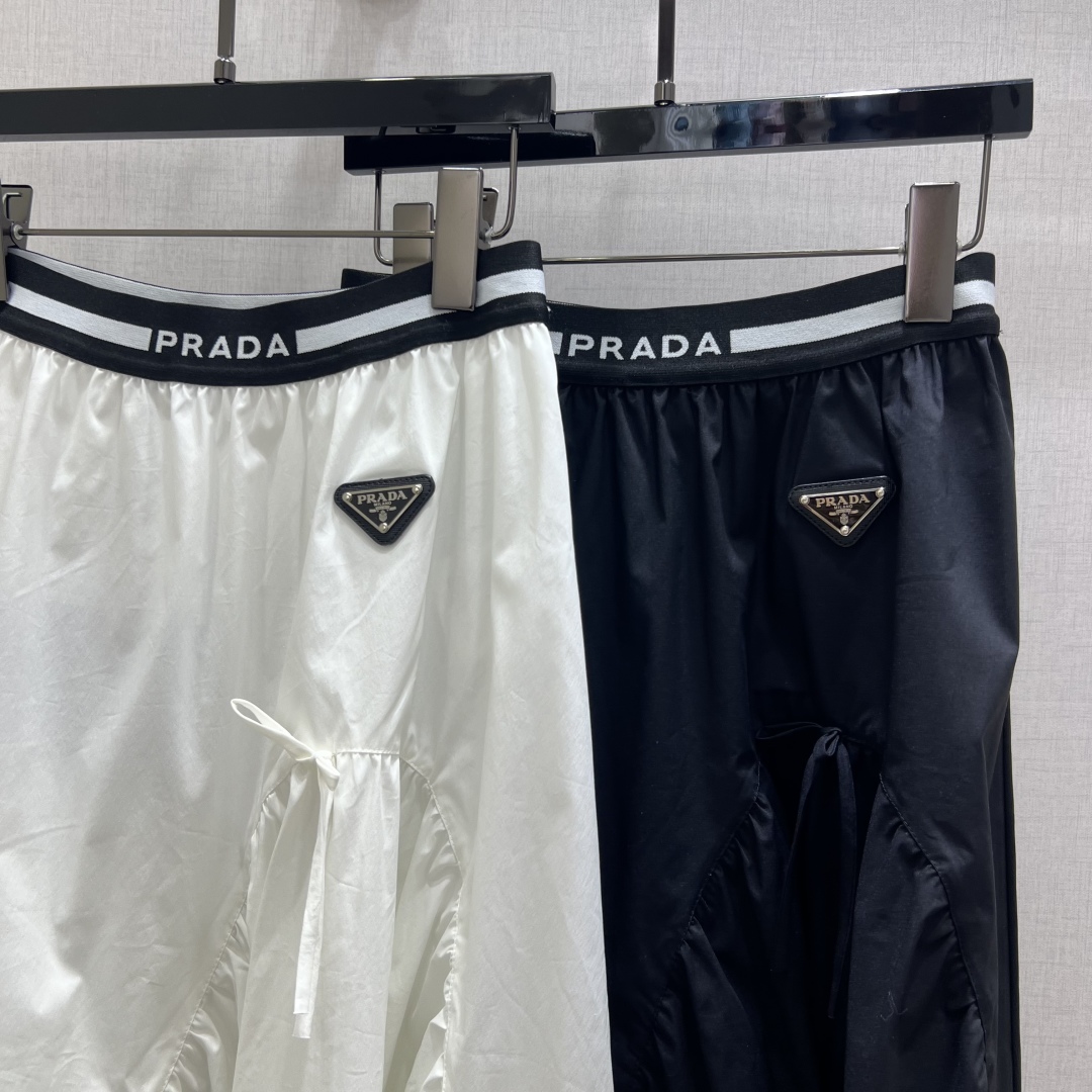 PRA 2025 S/S Woven Logo Long Skirt - Classic & Chic, Various Styles 4 cmp i1750443980716 7293 0 2