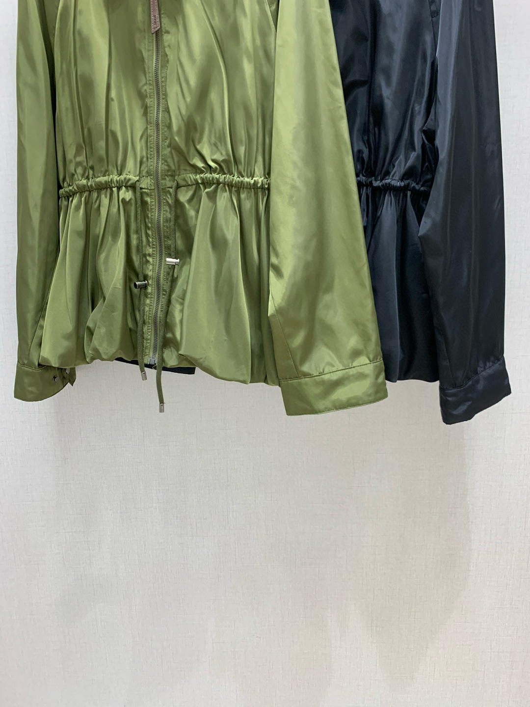 Loewe 2025 New Women's Nylon Jacket - Stylish & Slim Fit - Available in S, M, L 6 cmp i1751197480150 220 0 4