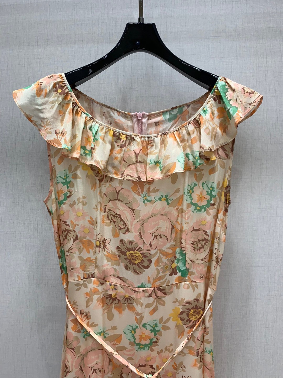 Chloe Inspired Floral Print Ruffle Neck Fishtail Maxi Dress - Elegant & Chic 5 cmp a1751265437339 2436