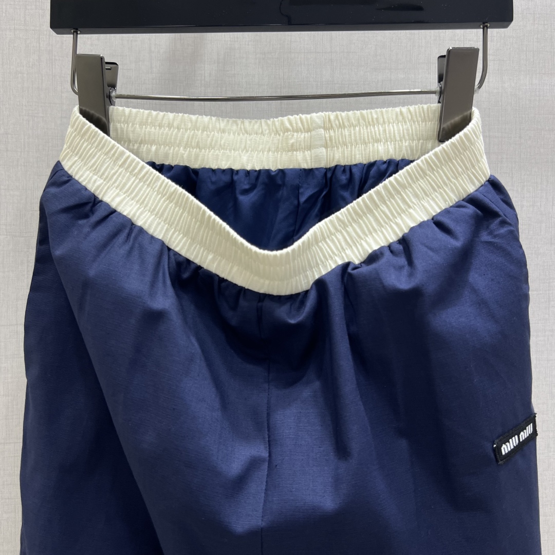 Miu Miu Linen Blend Pants Set - Effortless Style & Sophisticated Design 7 cmp a1752397782482 1088