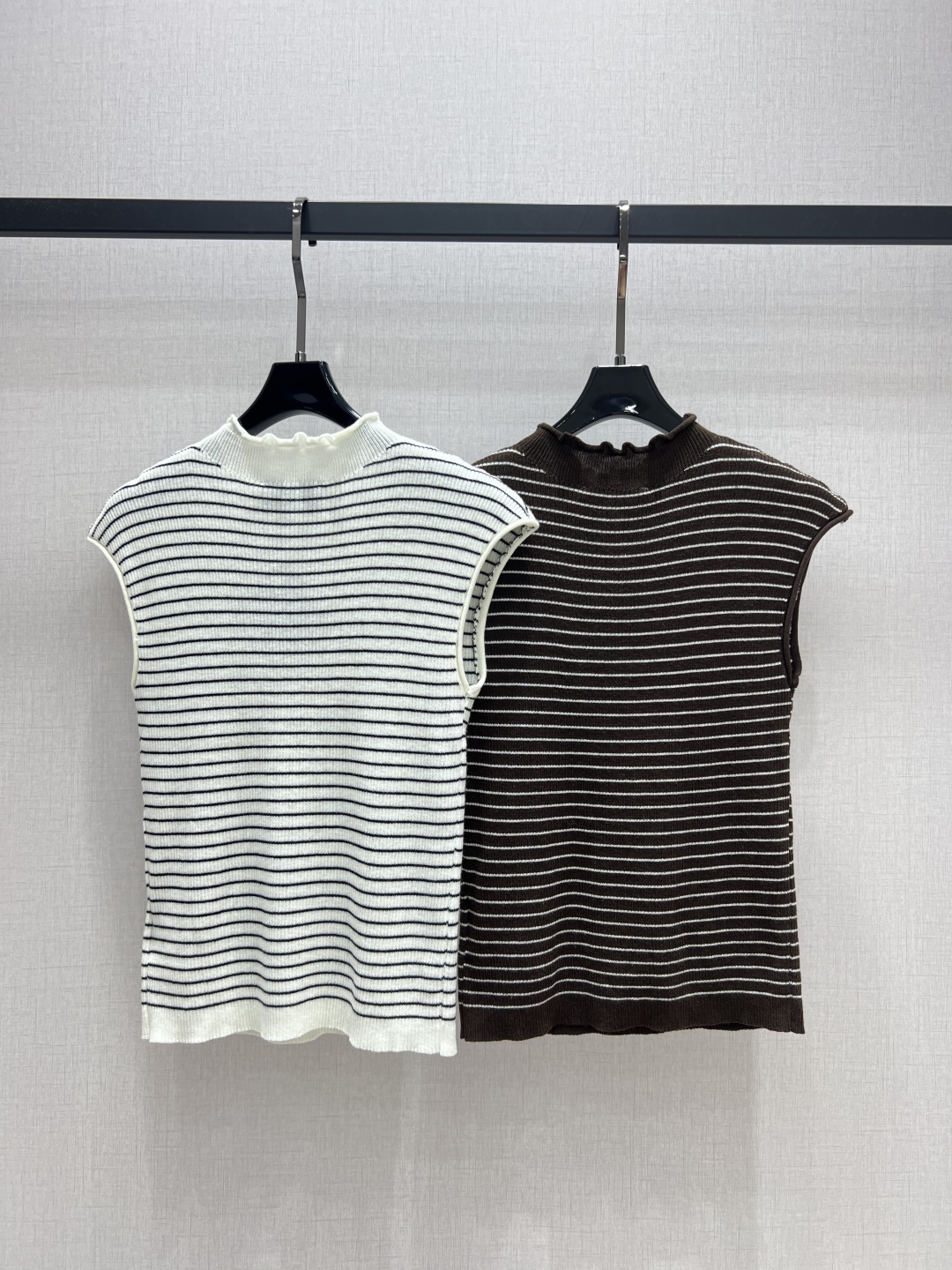 Prada Striped Wool-Blend Knit Vest - Chic & Comfortable, 2025 Collection 9 cmp a1753597686510 5012