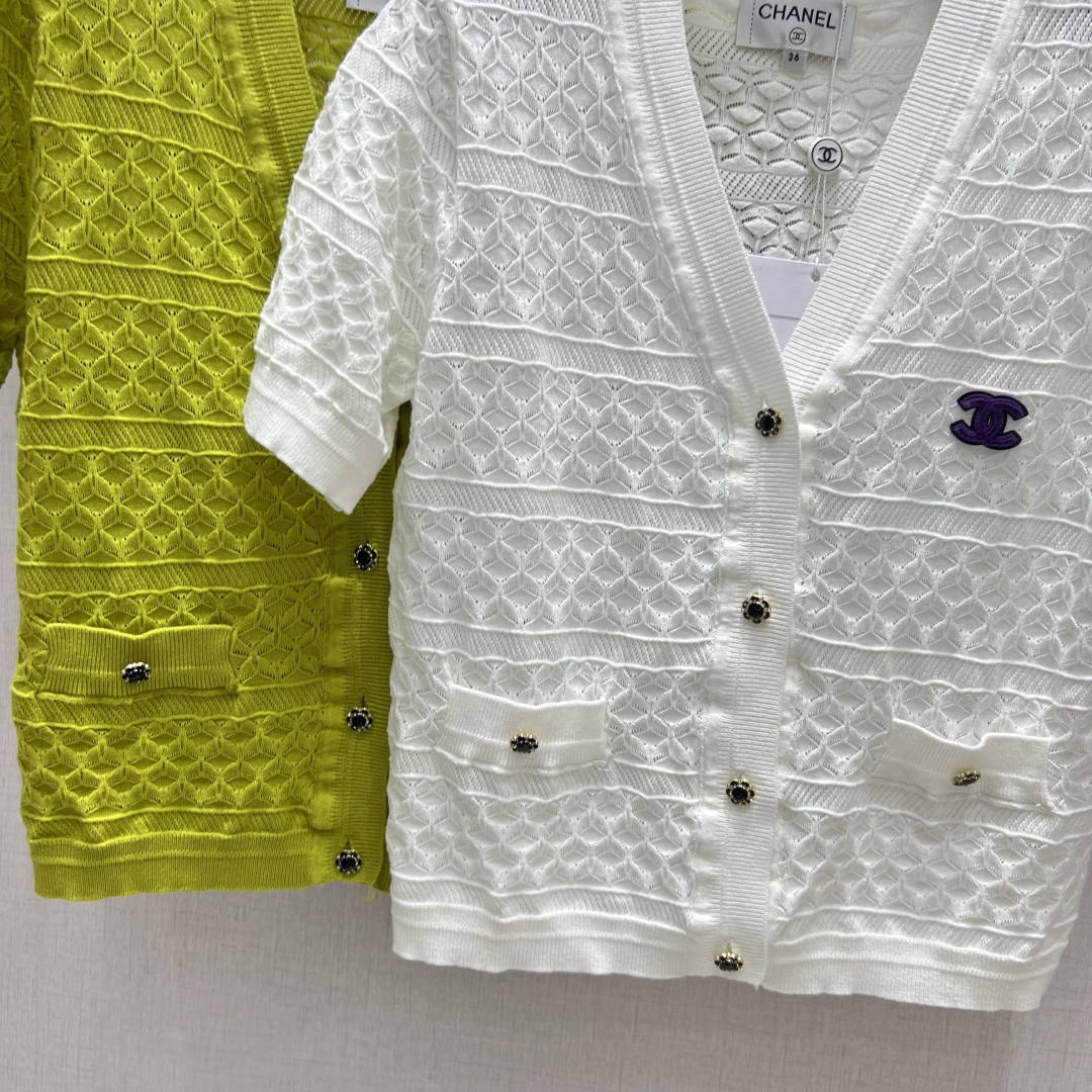 Chanel 2025 Early Autumn Cropped Cardigan - Elegant Openwork Knit Top 7 cmp a1753598617763 2402