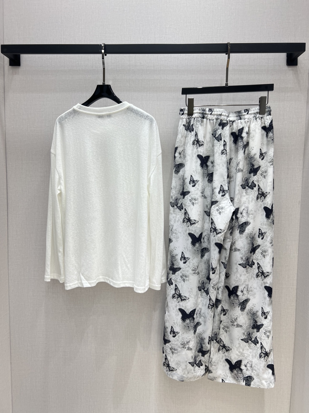 Dior 2025 Ink Butterfly Wide Leg Pant & Long Sleeve T-Shirt Set 9 cmp a1754823487319 3601