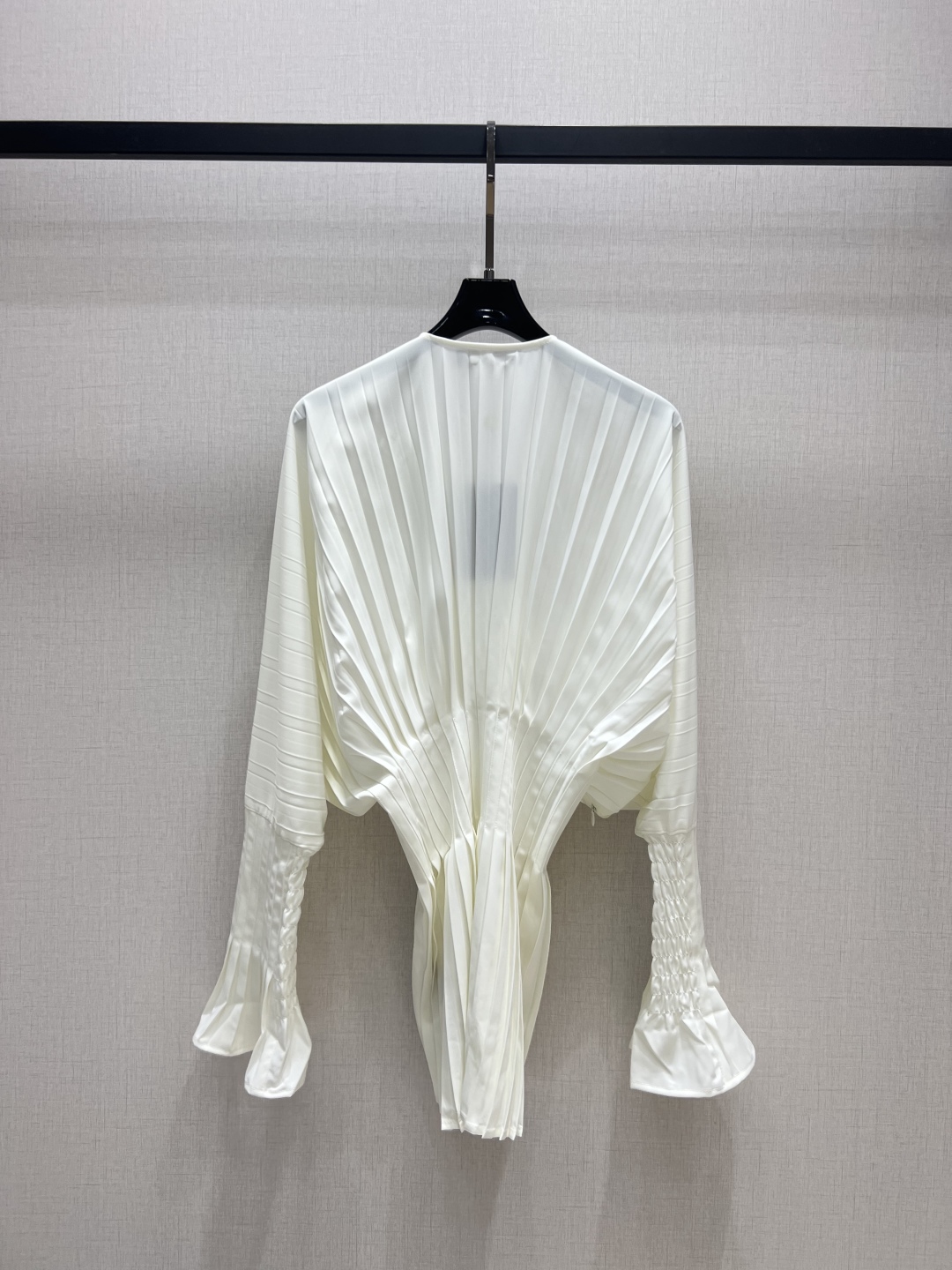 Elegant Pleated V-Neck Blouse with Flared Sleeves - Chic & Versatile 3 cmp a1754824831242 7356