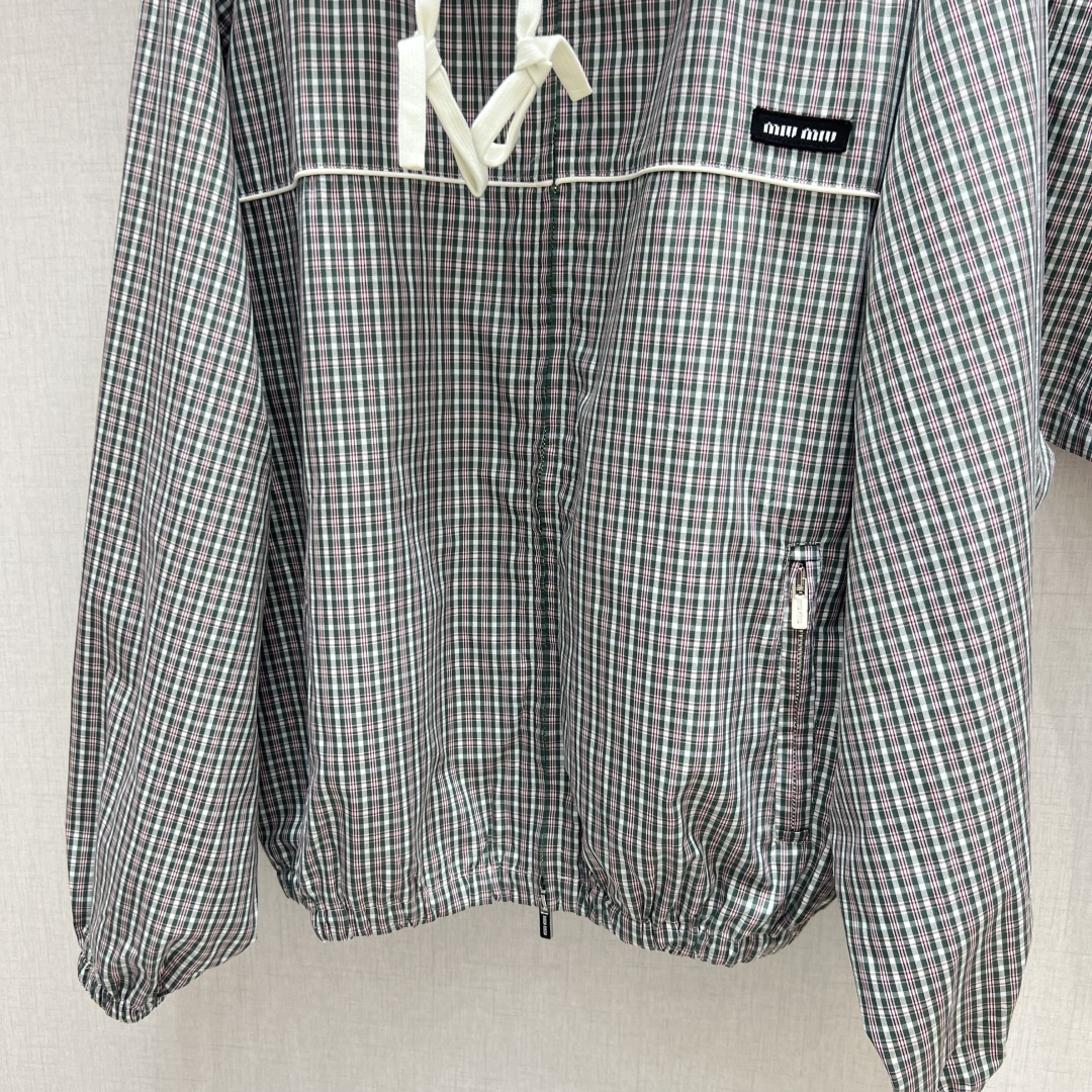 Miu Miu 2025 Early Autumn Plaid Hooded Jacket - Retro Style, Unisex 7 cmp a1754979995817 8416