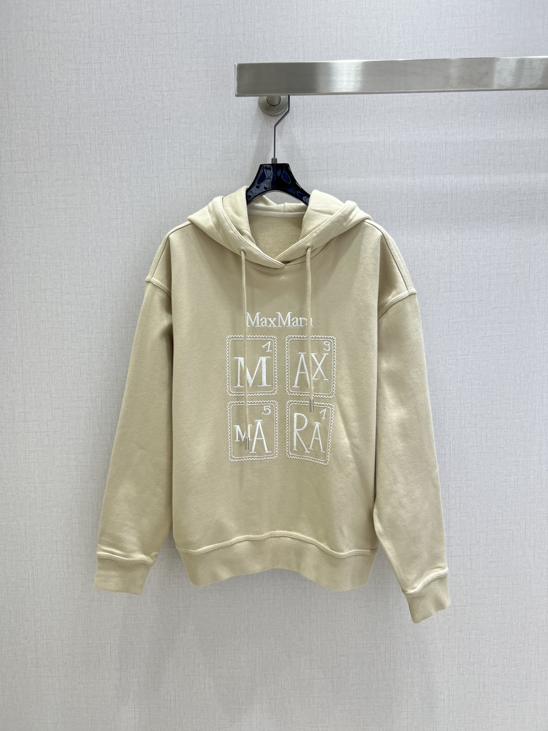 NO:500755,Highly recommended Max*2025 early autumn new style hooded embroidered sweatshirts soft fabric workmanship same style for men and women Three colors SML code High quality ABC, hoodie, sweatshirts,hats,alexander wang19860909强烈推荐 Max*2025早秋新款 连帽刺绣卫衣 面料做工柔软 男女同款 三个色 SML码 高品质ABC,,hoodie,sweatshirts,hats,alexander wang,Women's clothing