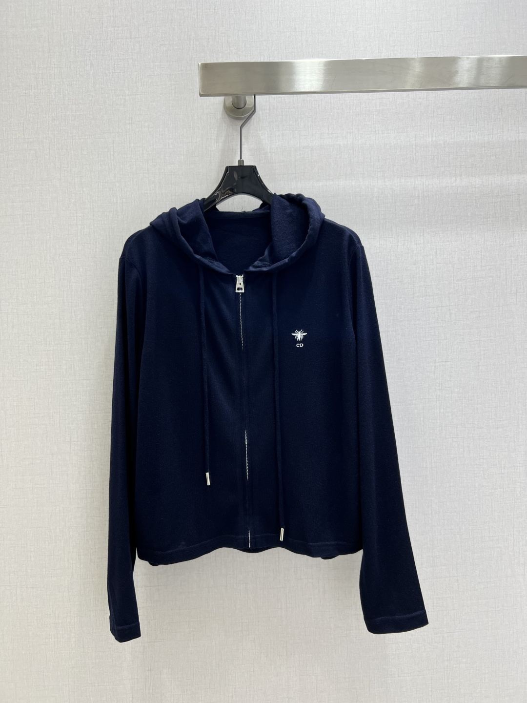 NO:491062,Highly recommended DIO*2025 early autumn new style hooded zipper jacket thin fabric, slim and enhance fashion, elegant temperament, a must-have for the wardrobe!  Workmanship quality depends on details. Spot three colors SML code high quality, dior, jackets & coats, hats, alexander wang19860909强烈推荐 DIO*2025早秋新款 连帽拉链外套 轻薄面料 上身显瘦又提升时髦度,优雅气质,衣橱必备！做工品质看细节.现货 三个色 SML码 高品质,,dior,jackets & coats,hats,alexander wang,Women's clothing