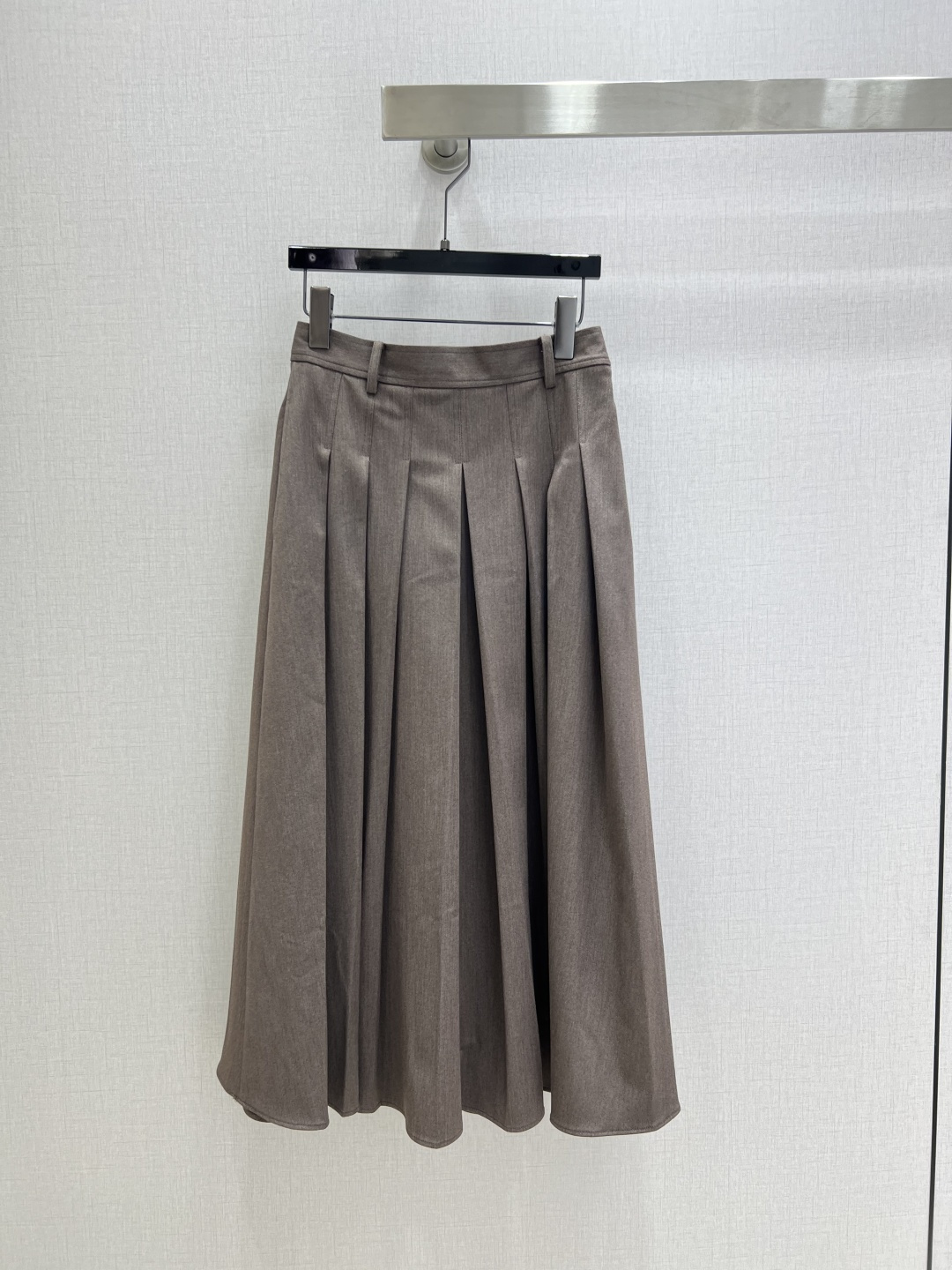 NO:497947,Highly recommended LP*2025 early autumn new style, minimalist stand-up collar long sleeve jacket pleated long skirt, separate batches, minimalist casual old money style, easy to control commuting outfits, match with skirts in the same series, interpret different styles, excellent texture, one color, SMLXL code half long,,loro piano, skirts, jackets & coats,alexander wang19860909强烈推荐 LP*2025早秋新款 极简小立领长袖外套百褶长半裙 分开批 极简休闲老钱风 通勤穿搭轻松驾驭 搭配同系列半裙 演绎不同风格 质感超赞 一个色 SMLXL码长半,,loro piana,skirts,jackets & coats,alexander wang,Women's clothing