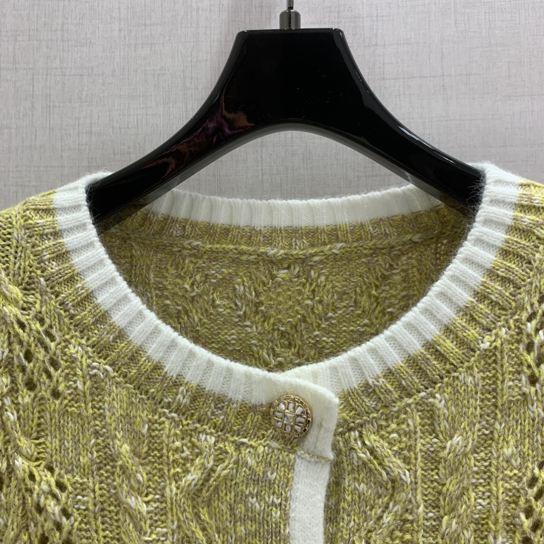 Chanel 2025 Early Autumn White Trim Knit Cardigan with Lace Detail 6 cmp a1759921953308 8453