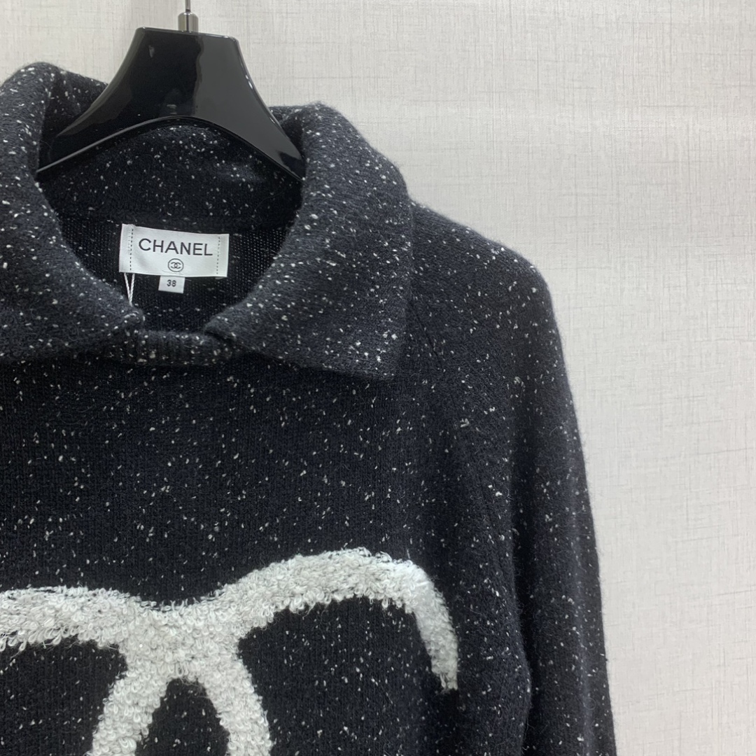 Chanel 2025 Early Autumn Double C Jacquard Knit Sweater 4 cmp a1760782960749 4807