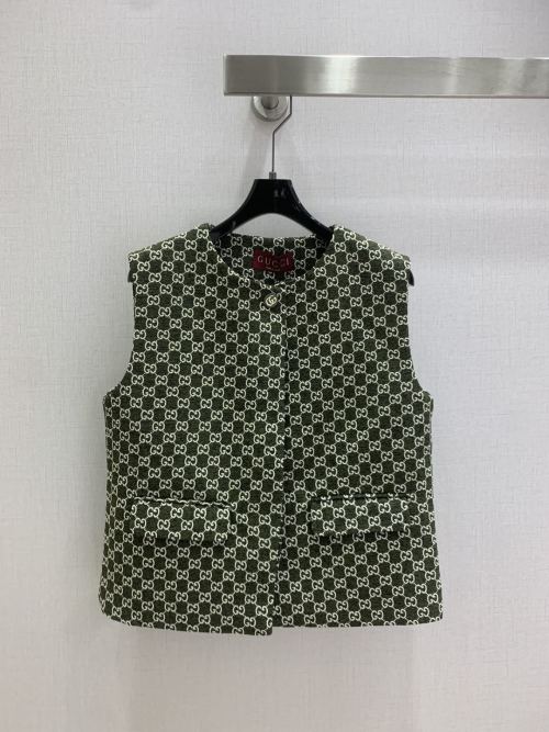 Gucci 2025 Classic GG Jacquard Vest, Slim Fit, Versatile and Fashionable 10 Gucci 2025 Classic GG Jacquard Vest, Slim Fit, Versatile and Fashionable