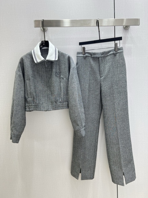 Miu Miu 2025 Early Autumn Gray Herringbone Jacket & Pants Set 4 Miu Miu 2025 Early Autumn Gray Herringbone Jacket & Pants Set