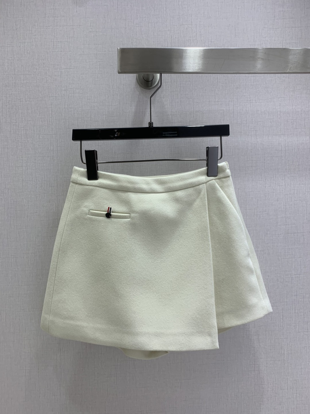 NO:577214,Highly recommend TB*2025 new autumn and winter woolen pants skirt!  Elegant and intellectual!  The upper body is super slim, the fit is great, three colors, SMLXL code, high quality ABC, skirts, alexander wang19860909强烈推荐 TB*2025秋冬新品 羊毛呢裤裙！优雅知性！上身超显瘦 版型超棒 三个色 SMLXL码 高品质ABC,,skirts,alexander wang,Women's clothing