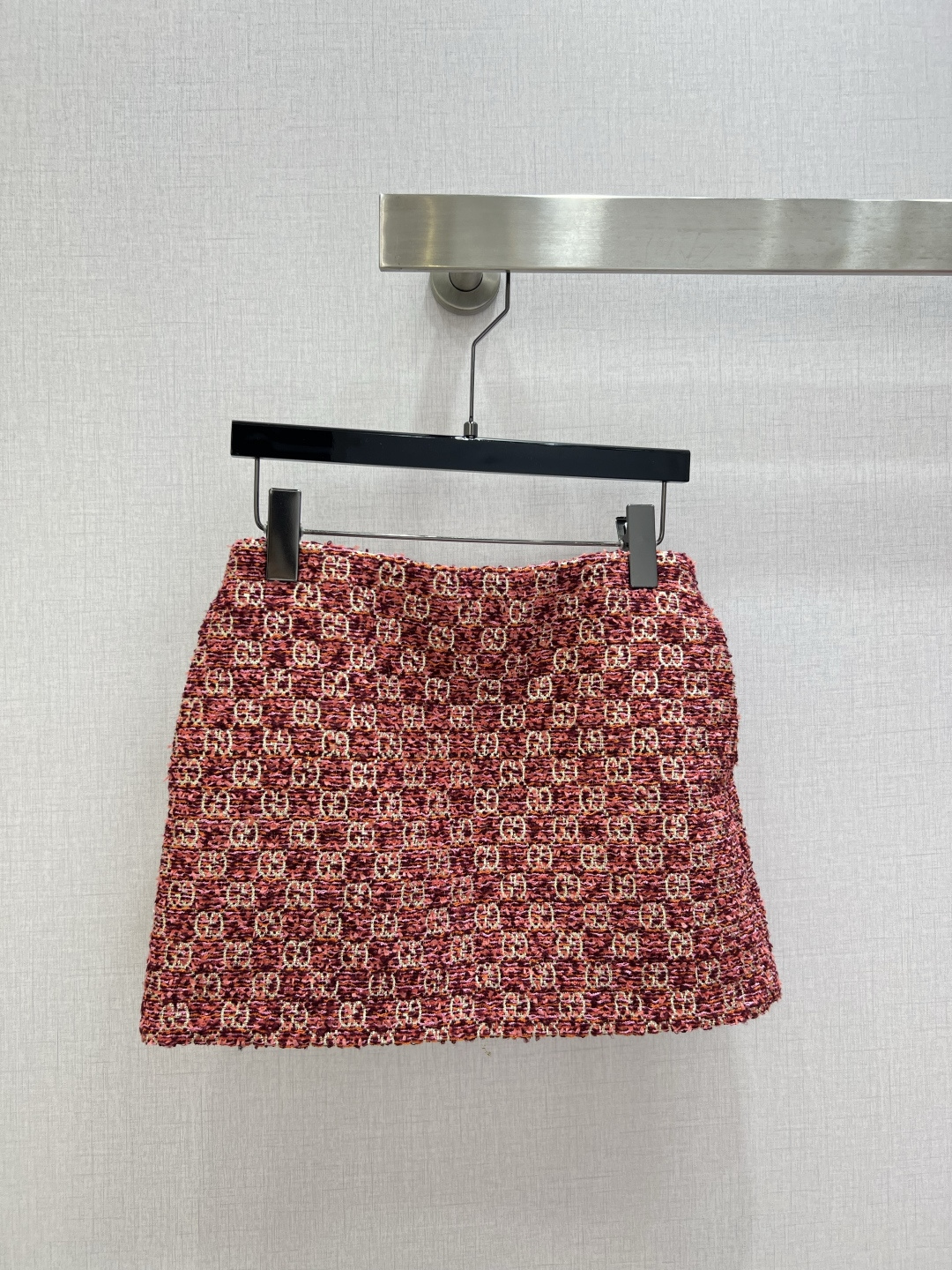 NO:790677,Highly recommended 26 early spring new style, woolen zipper skirt, woolen fabric with double G pattern decoration, workmanship depends on the details, high custom fabric, elegant and generous, one color SML code, high quality ABC,,skirts,19860909强烈推荐 26早春新款 粗纺拉链半裙 粗纺面料双G图案装饰 做工看细节 高定制面料 优雅大方 一个色 SML码 高品质ABC,,skirts,,Women's clothing
