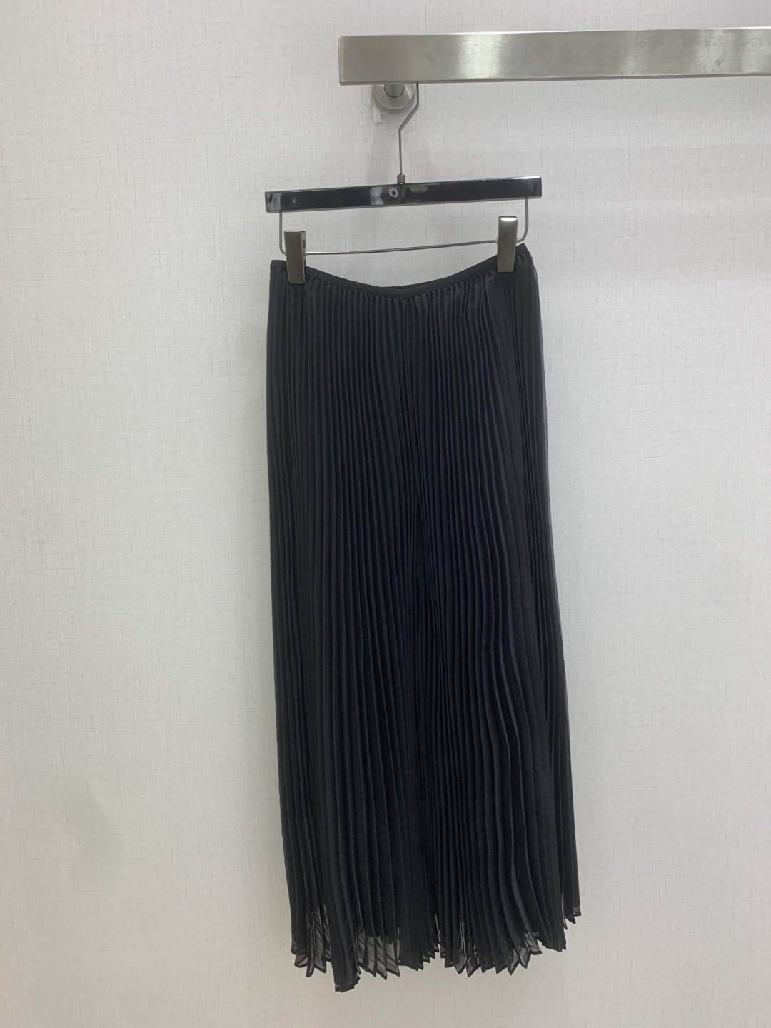NO:807178,Highly recommended 26 spring and summer new style mesh pleated long skirt thin waist light gauze irregular pleated skirt three colors SMLXL code high quality ABC,,skirts,19860909强烈推荐 26春夏新款 网纱百褶长半裙 细腰轻纱不规则压褶裙 三个色 SMLXL码 高品质ABC,,skirts,,Women's clothing