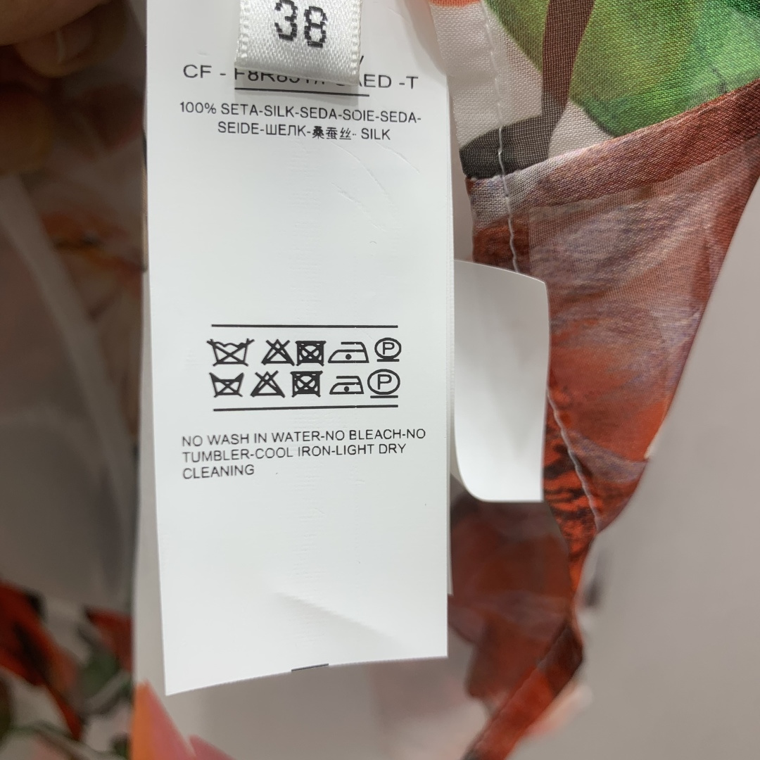 돌체앤가바나 실크 프린트 진주 장식 타이넥 셔츠 91855 이미지 8