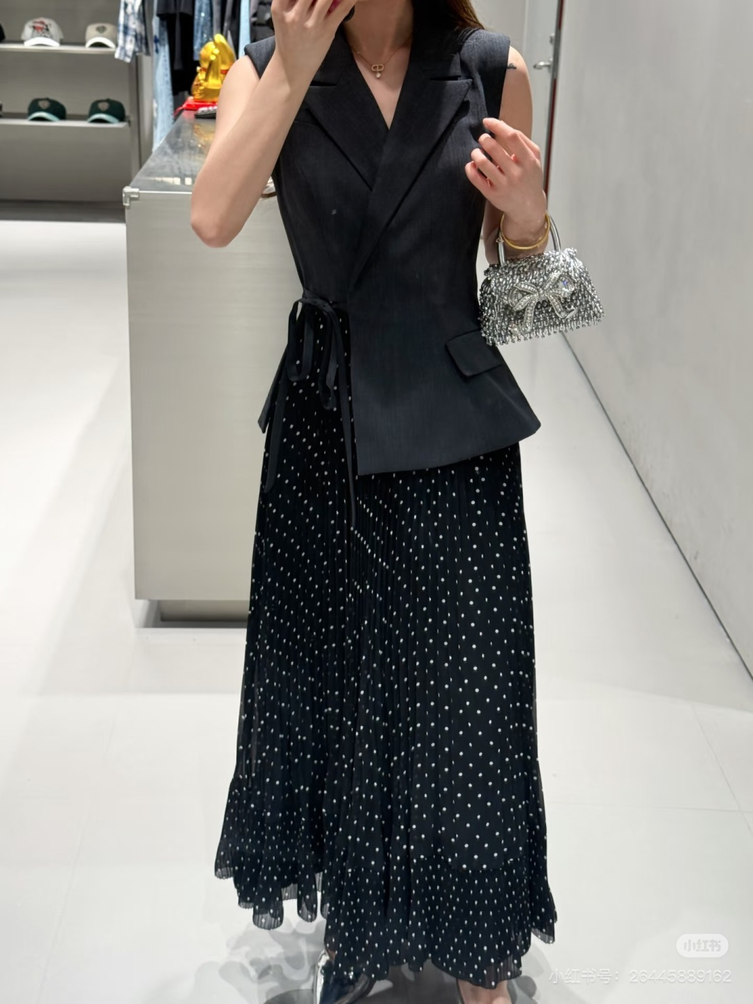 NO:933337,Upper body picture,,19860909上身图,,,Women's clothing