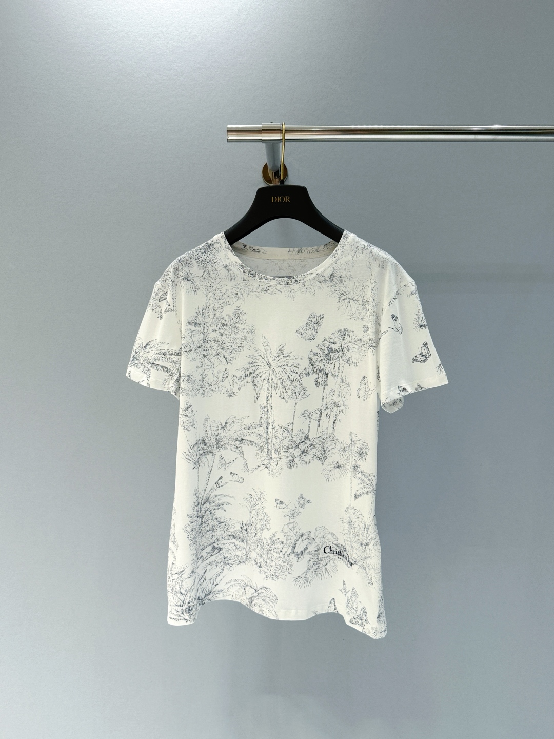 Dior Linen Cotton Butterfly Print Tee - Breathable, Comfortable, Stylish 3 cmp i1747122051045 173 0 1