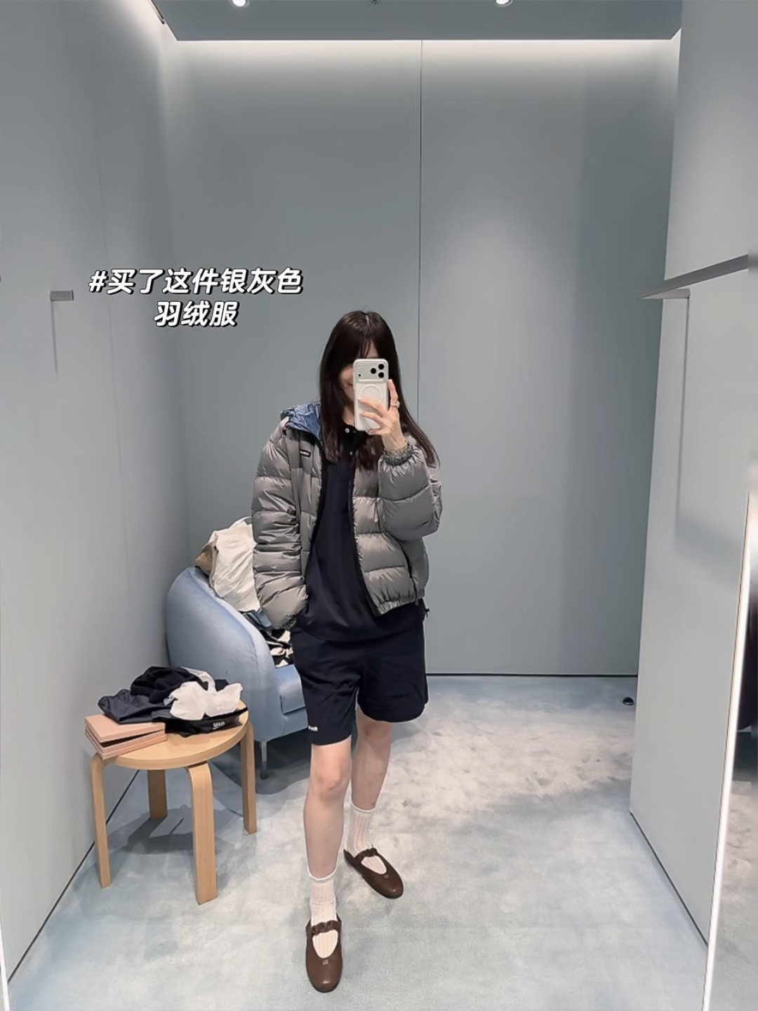 미우미우 후드 숏 패딩 재킷 상세 이미지 6