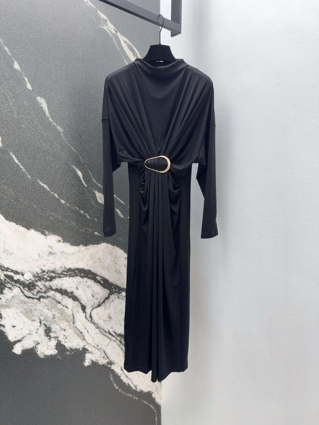 “BV 25SS: Customizable One-Size-Fits-All Dress for Spring and Summer”