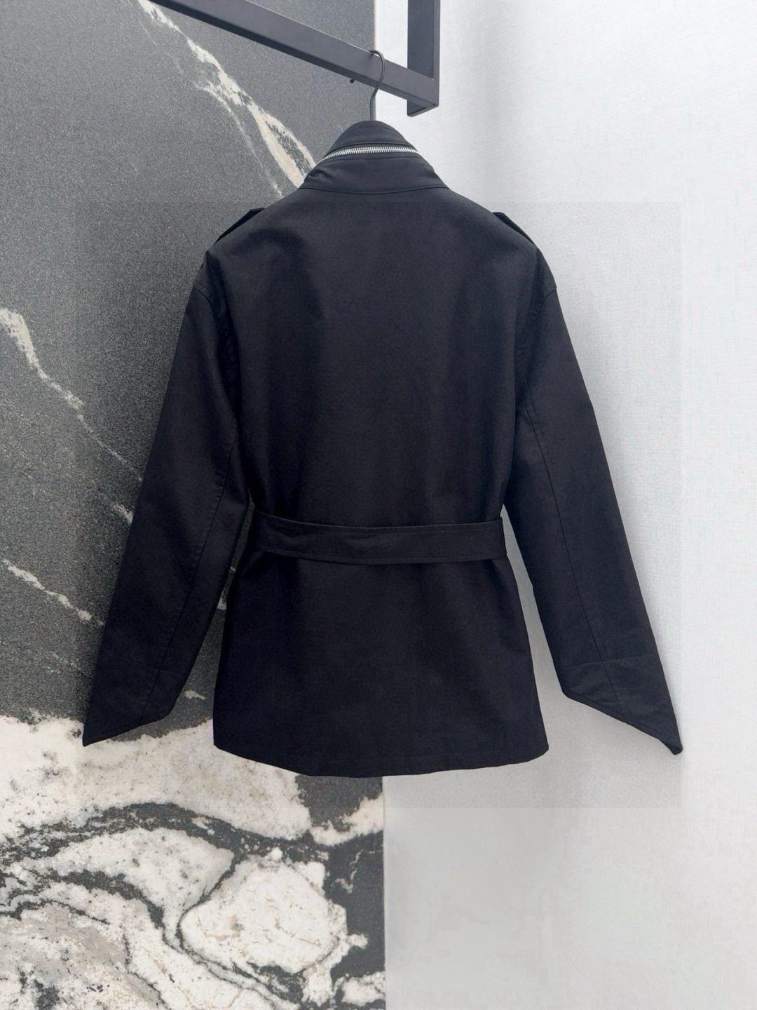 Stylish One-Size-Fits-All Female Suit with Wind-Collar Coat for Fall/Winter - 图片 9