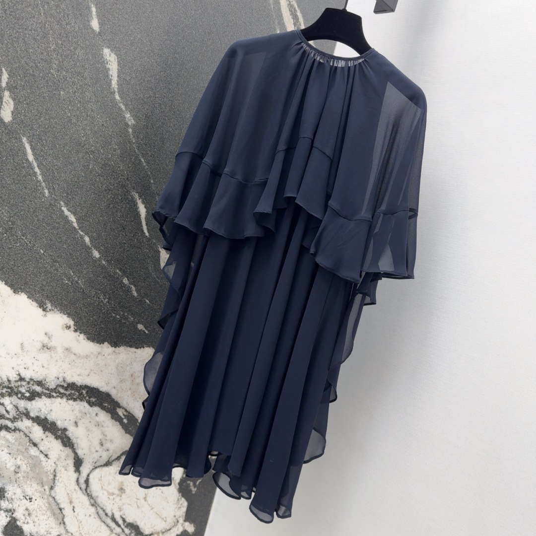 “P644 Original Dress: Versatile One-Size-Fits-All with Chic Summer Accessories” - 图片 3