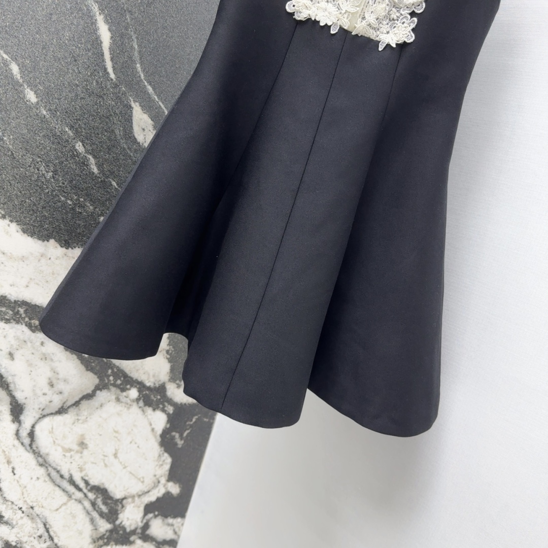 VLTN 25SS Embroidered Lace Doll Dress: Sweet and Princessy Teen Style Retrospect - 图片 6