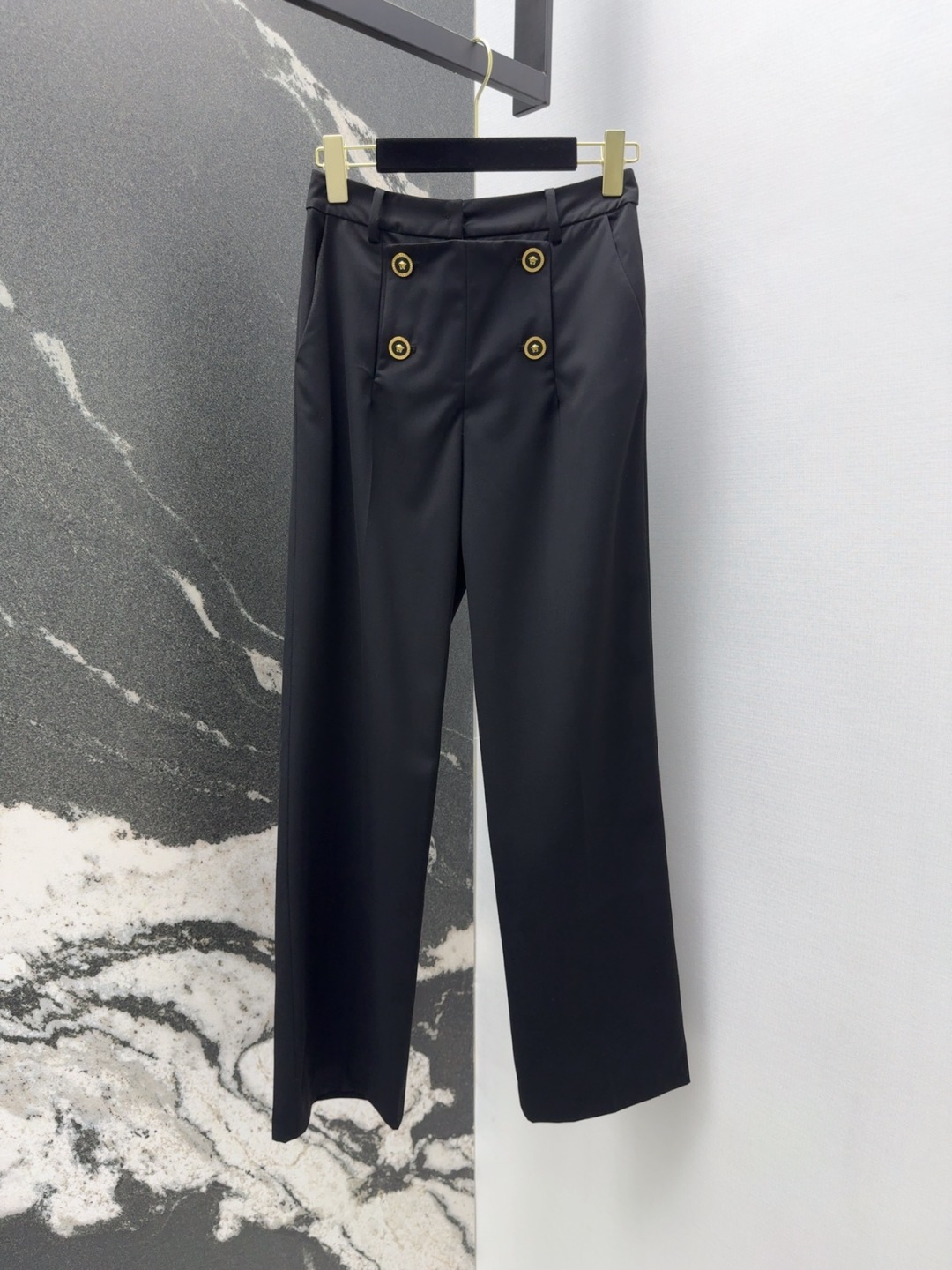 “Ver 25SS Original Femininity Suit: Metal Button Decoration, High Waist Design, Modern Style”