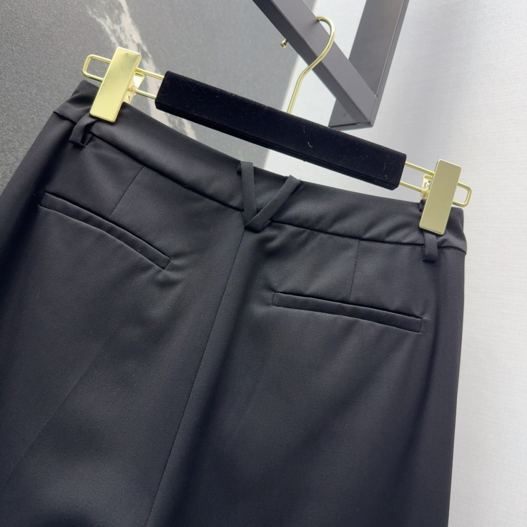 “Ver 25SS Original Femininity Suit: Metal Button Decoration, High Waist Design, Modern Style” - 图片 9