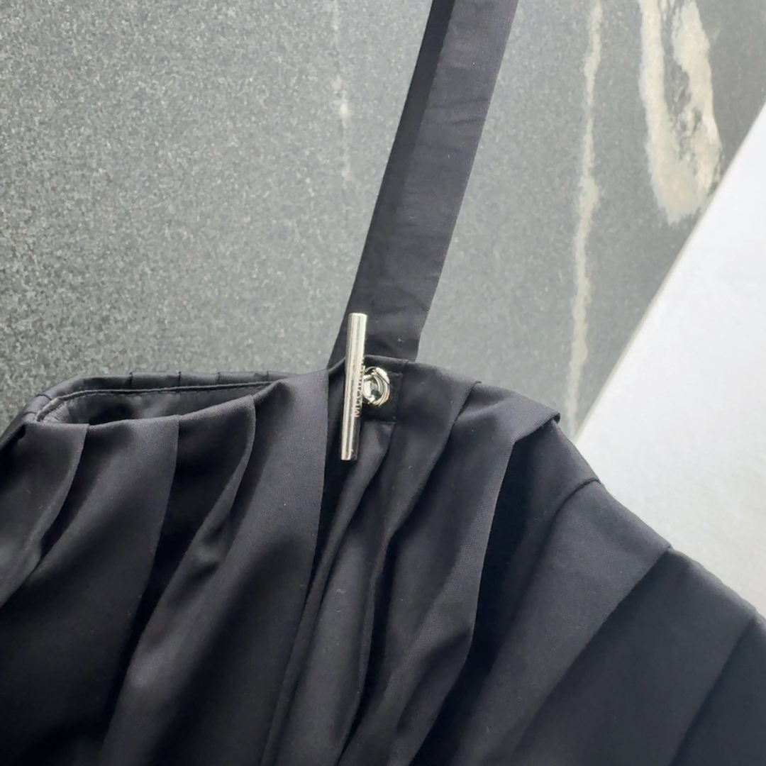High-quality Silk-Cotton Dress: Classic Black System for Young Women - 图片 5