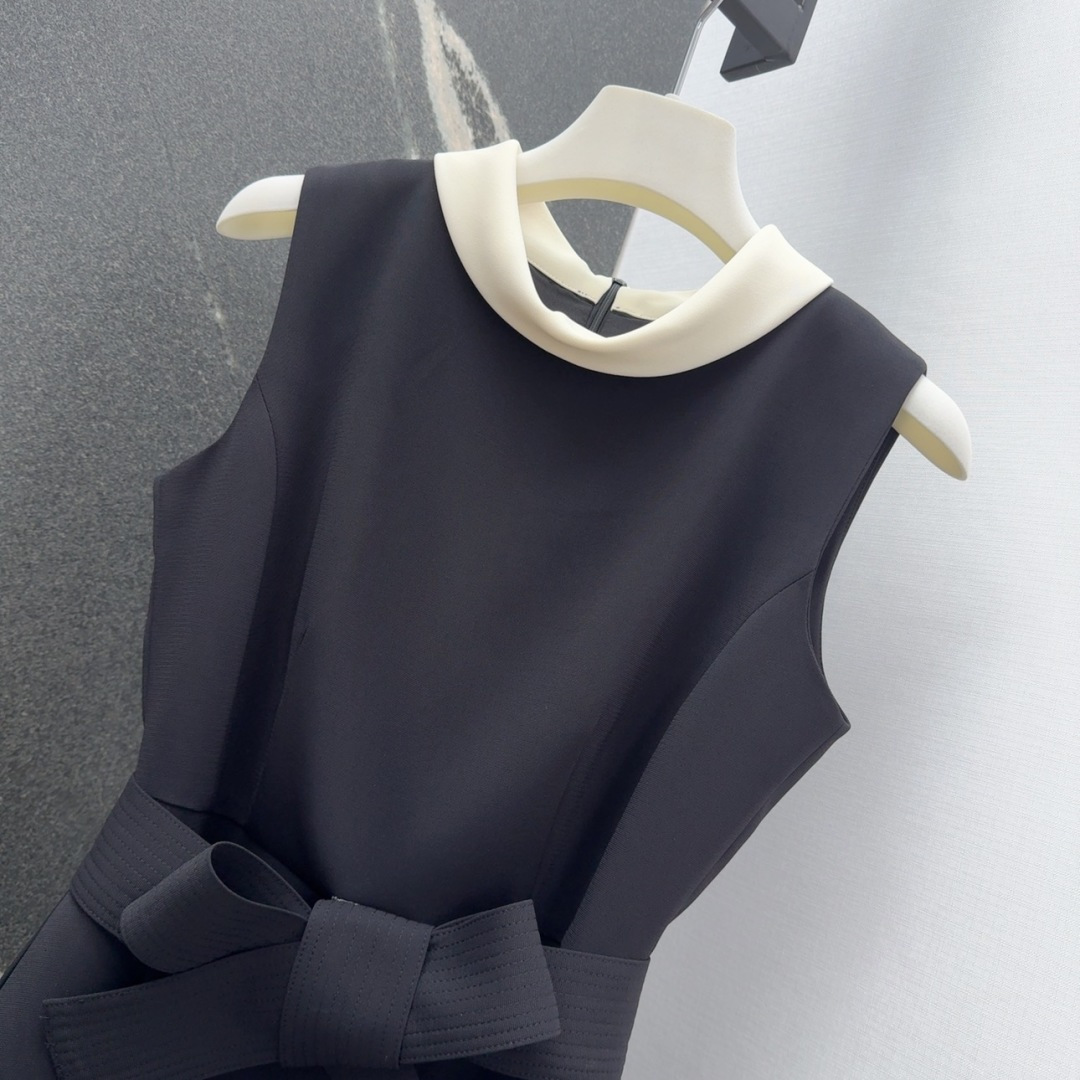 “French-Style Hepburn Collar Dress: Elegant Design for Daily Commuting in Three Colors” - 图片 4