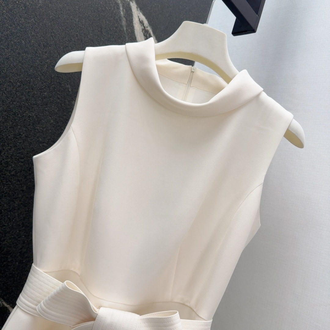 French-Style Hepburn Collar Dress: Elegant Design with Versatile Colors for Daily Wear - 图片 3