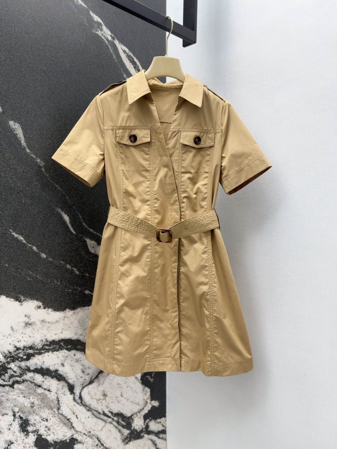 Versatile and Elegant: P690 BV 25SS Spring-Summer Dress for Urban Women - 图片 1