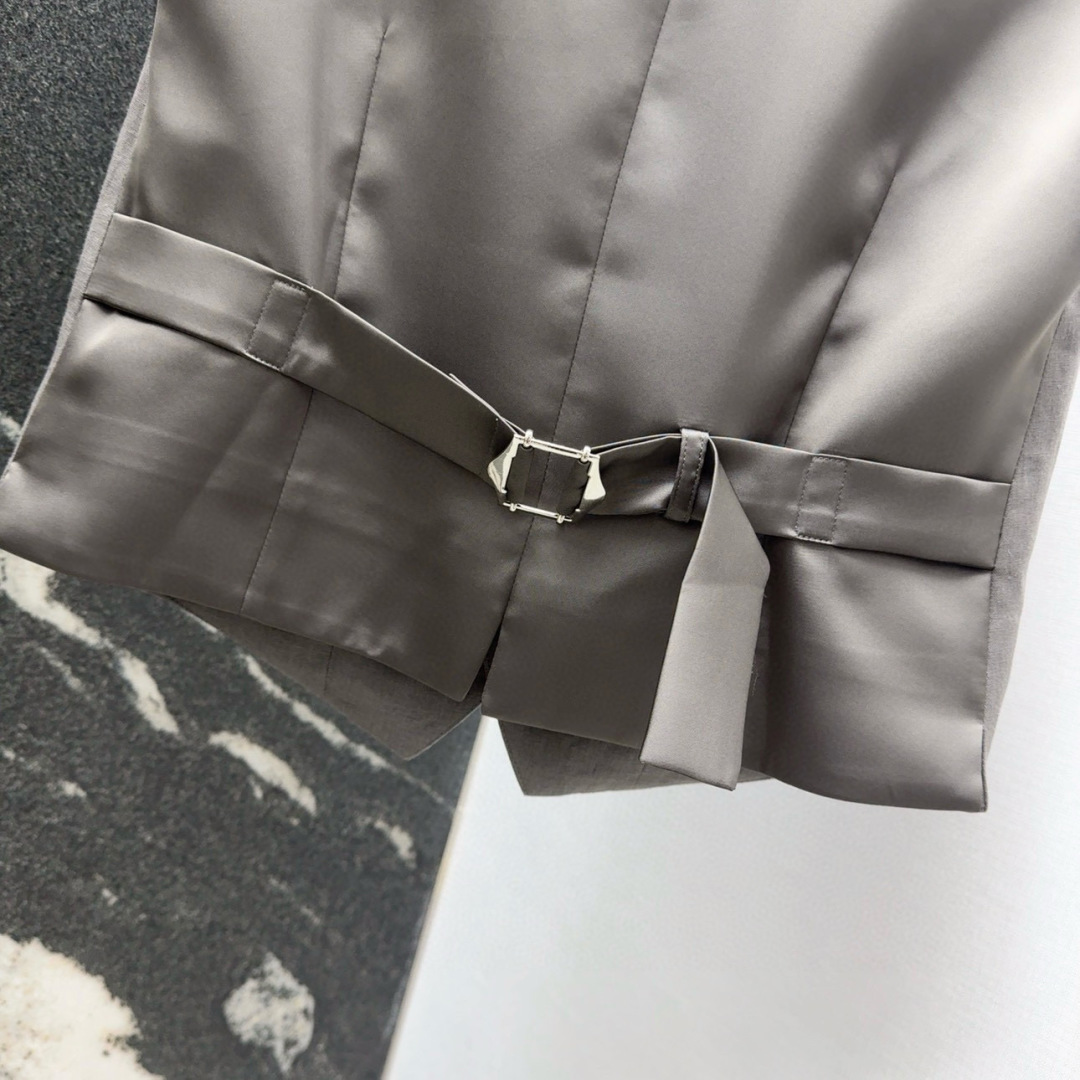 P851 Original Hard-Core Female Linen Suit with RL 25SS Stylish Details - 图片 9