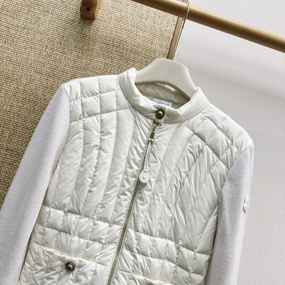 Пуховик Moncler