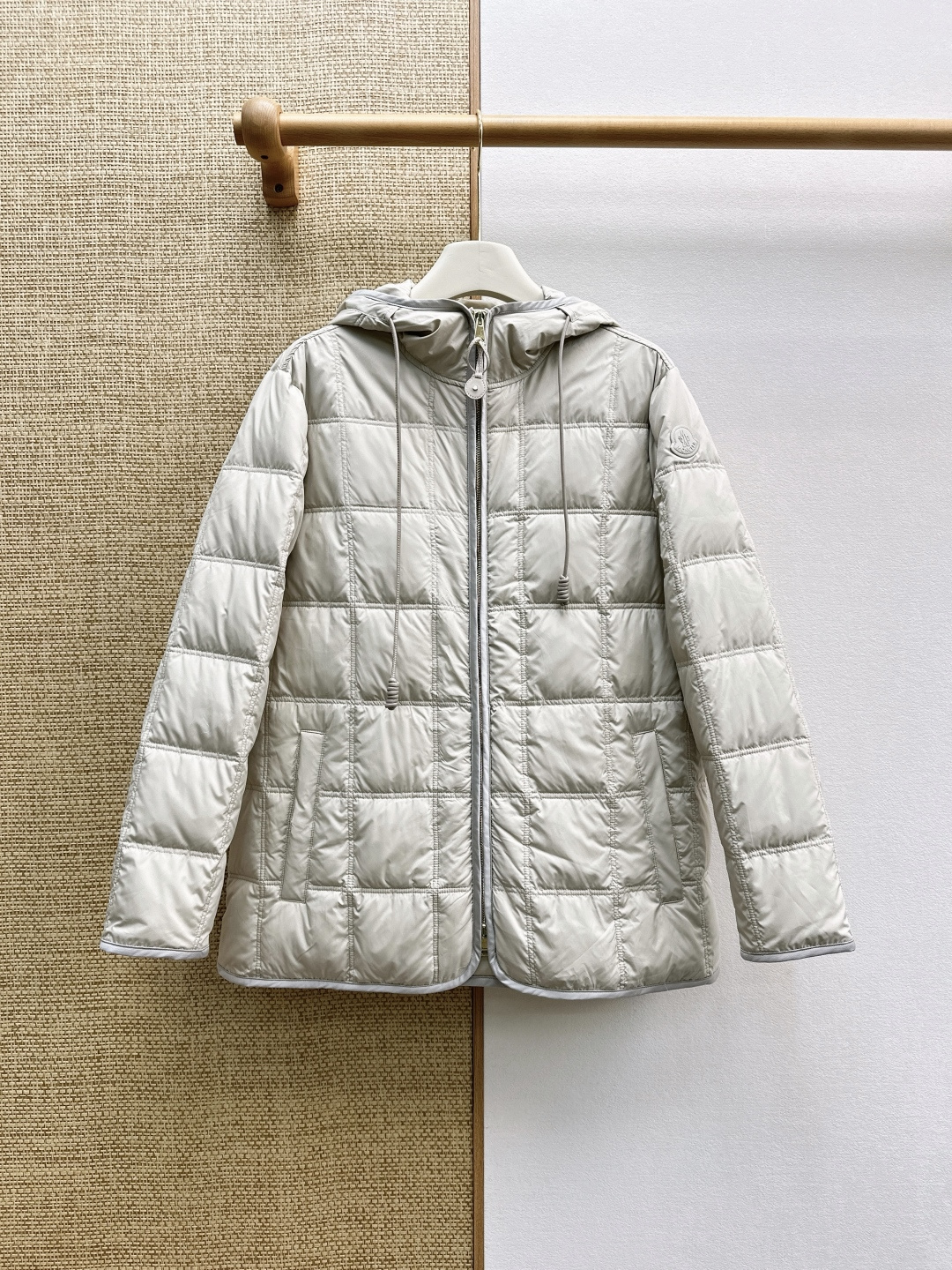 Пуховик Moncler
