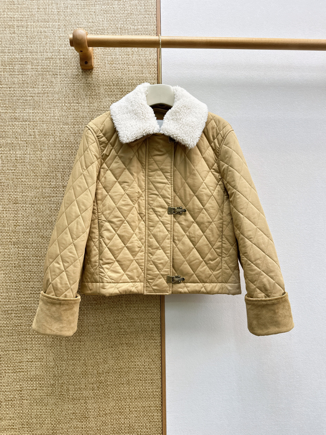 Пуховик Burberry