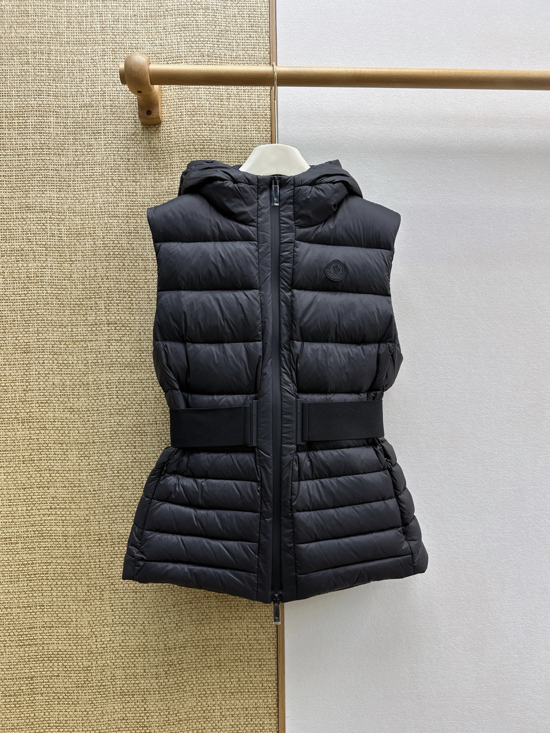 Жилет Moncler