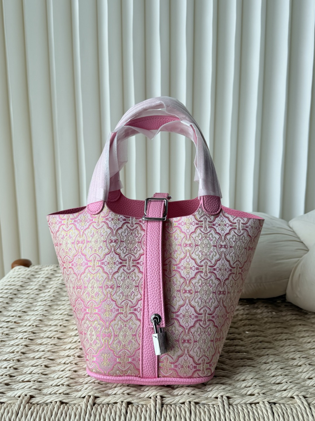 Bottega Veneta Classic Luxury Handbag Shoulder Crossbody Bag