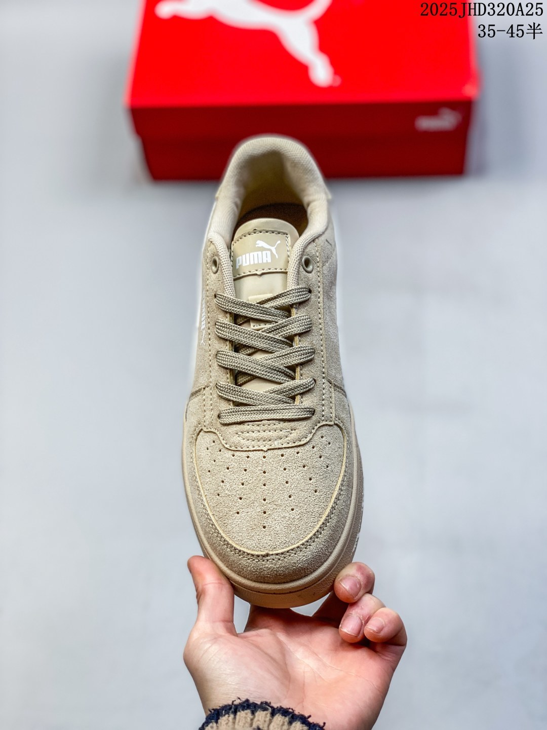 💰130
PUMA/彪马 男女运动板鞋，原楦原纸版开发版型，采用环保纤维革组合翻毛皮饰片鞋面材质，外置耐磨橡胶大底❗️蕾哈娜同系面包鞋太好看了！彪马Puma Park Lifestyle OG Sneaker 公园生活方式系列低帮复古面包风百搭休闲运动板鞋。

类型：男女鞋
货号：395084
码数：35-45含半码
编码：02JHD320A25